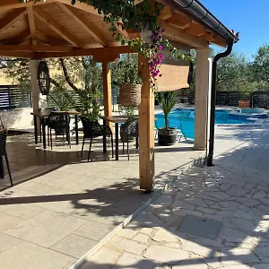  Aparthotel And Rogic Croatia